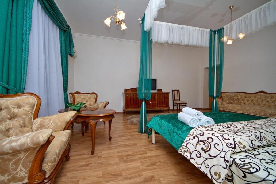 Apartments On Besarabka Kyiv Exterior photo